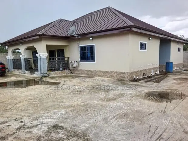 3bdrm Apartment in Tarkwa (Samahu) Ab3 for sale · Photo 1