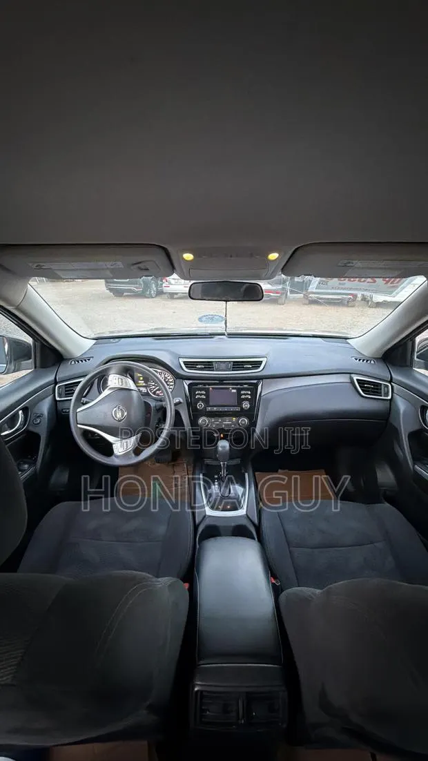 Nissan Rogue SV 4dr SUV AWD (2.5L 4cyl CVT) 2014 Gray · Photo 1