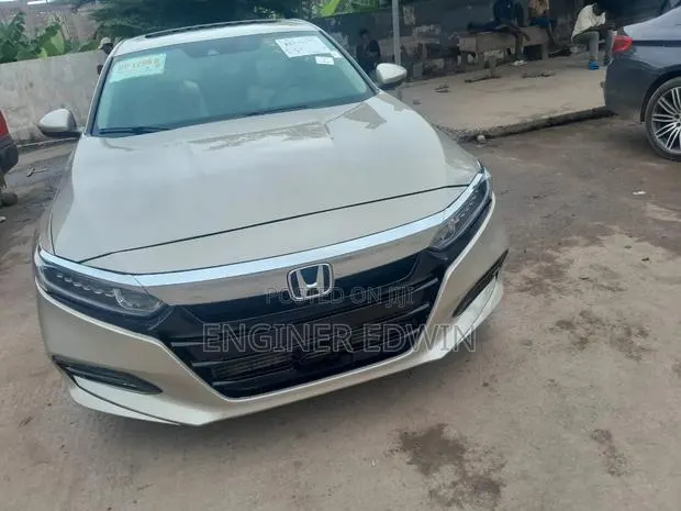 Honda Accord EX-L (1.5L 4cyl Turbo CVT) 2019 Gold · Photo 1