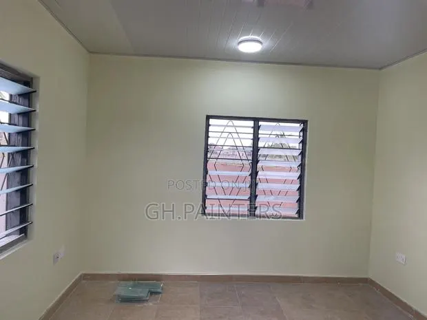 Painting in Ghana · Photo 1