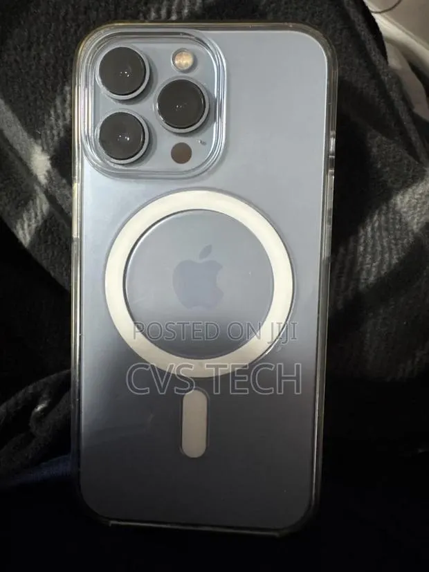 Apple iPhone 13 Pro 128 GB Blue · Photo 1
