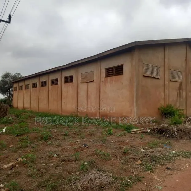 Warehouse for Sale at Atwima Boko · Photo 1