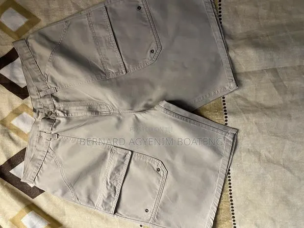 Baggy Side Pocket Short Jeans · Photo 1