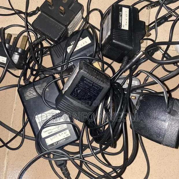 10v/11.5v Power Supply Adapters · Photo 1