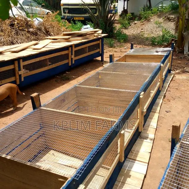 Solid Rabbit Cages for Sale · Photo 1