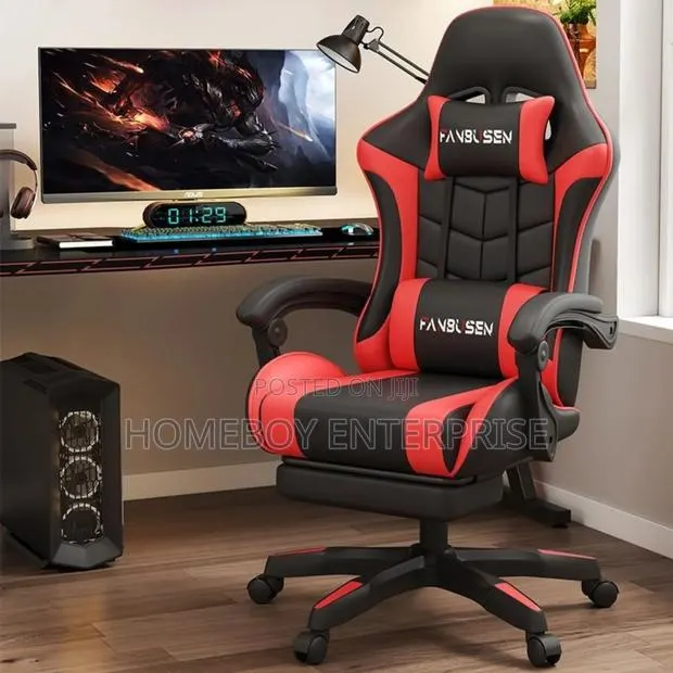 Gaming Chair With Footrest · Photo 1