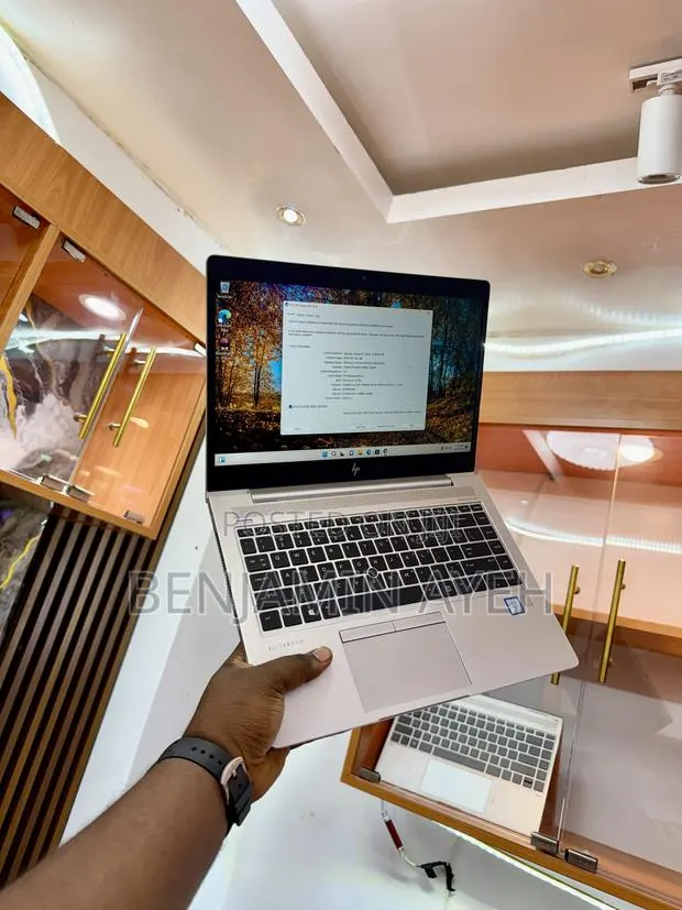 Laptop HP EliteBook 840 G6 8GB Intel Core i7 SSD 256GB · Photo 1