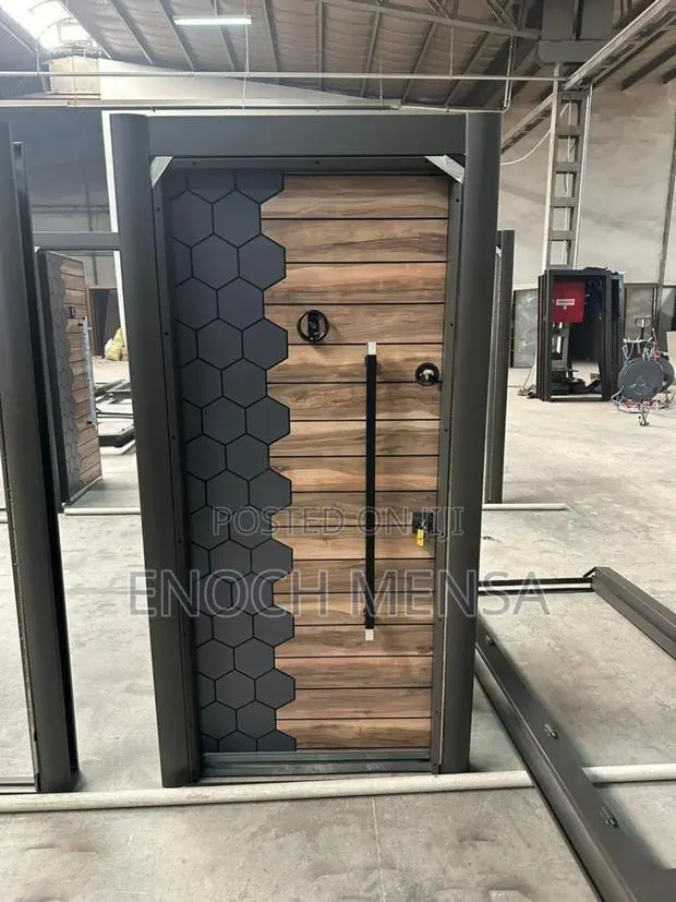 Luxurious Turkey Security Door · Photo 1