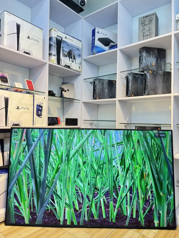 2024 LG Smart 4k 70 Inches · Photo 1