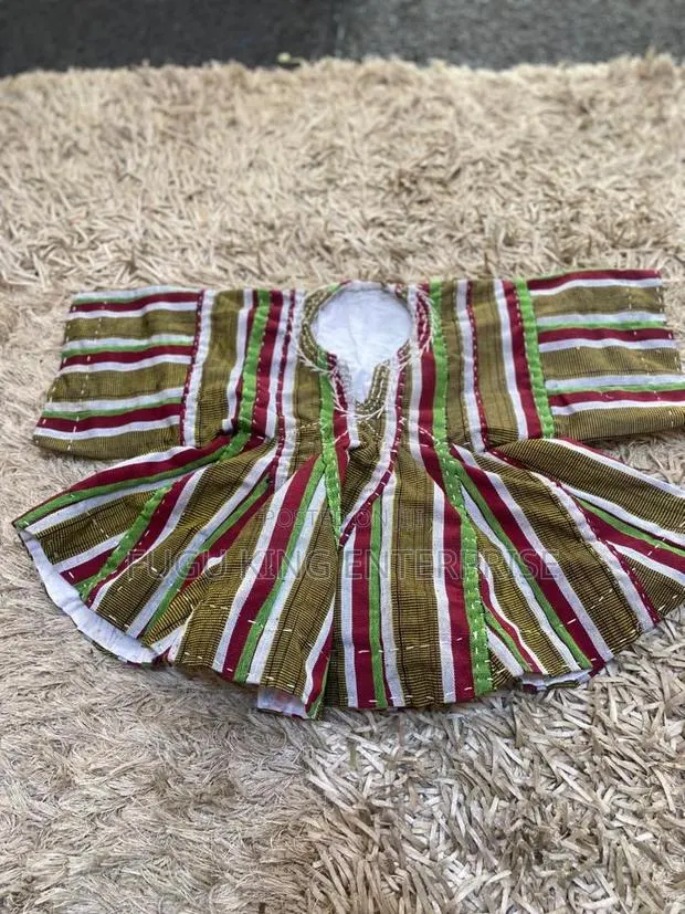 Kids Smock Wear Available · Photo 1