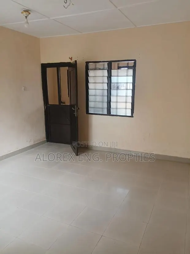 2bdrm Apartment in Adenta, Ashieyie, Frafraha for rent · Photo 1