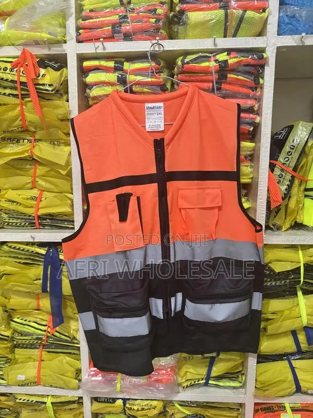 Comfort Industrial Commercial Heavy Duty Reflective Safety Top Vest · Photo 1
