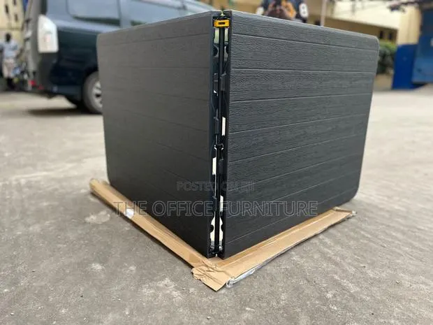 8-Seater Folding Table