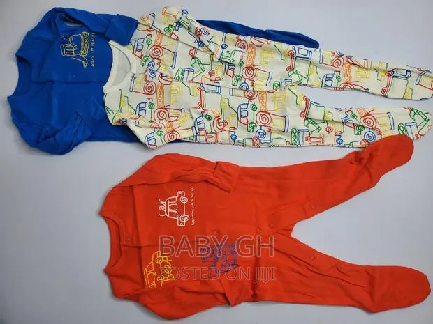 George Baby 3 Set Sleepsuits · Photo 1