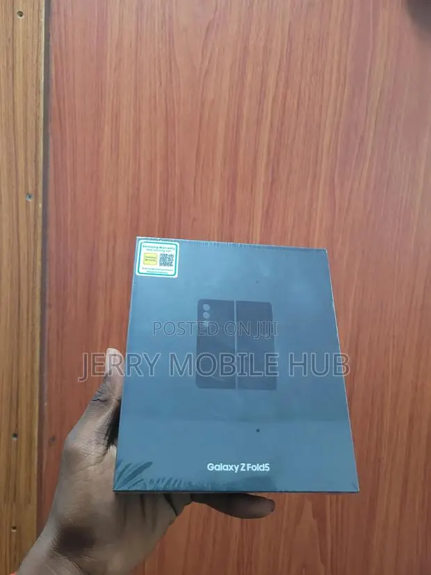 New Samsung Galaxy Z Fold 5 1 TB Blue · Photo 1