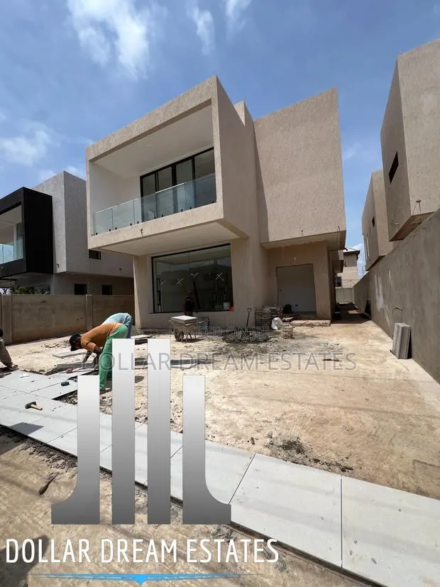 5bdrm House in Oyarifa for sale · Photo 1