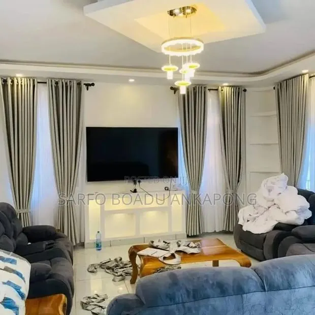 Loyalty Home Decorations Curtains · Photo 1