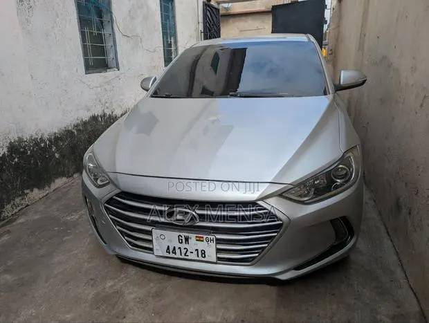 Hyundai Elantra 2017 Silver · Photo 1