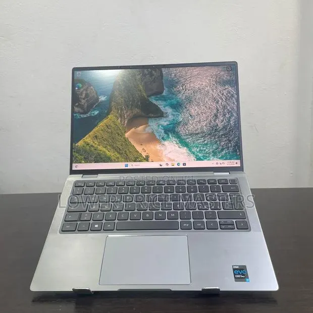 New Laptop Dell Latitude 9420 16GB Intel Core i7 SSD 256GB · Photo 1