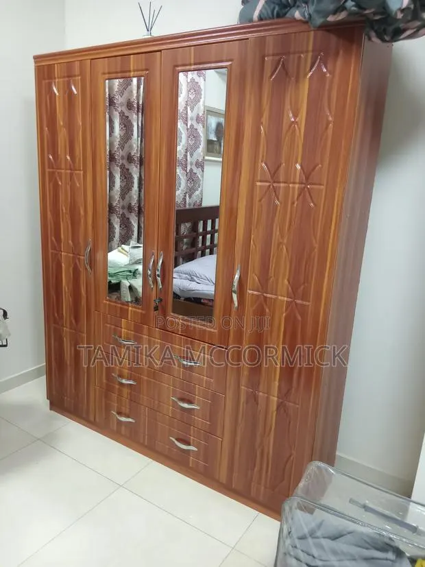 Brand New Wardrobe · Photo 1