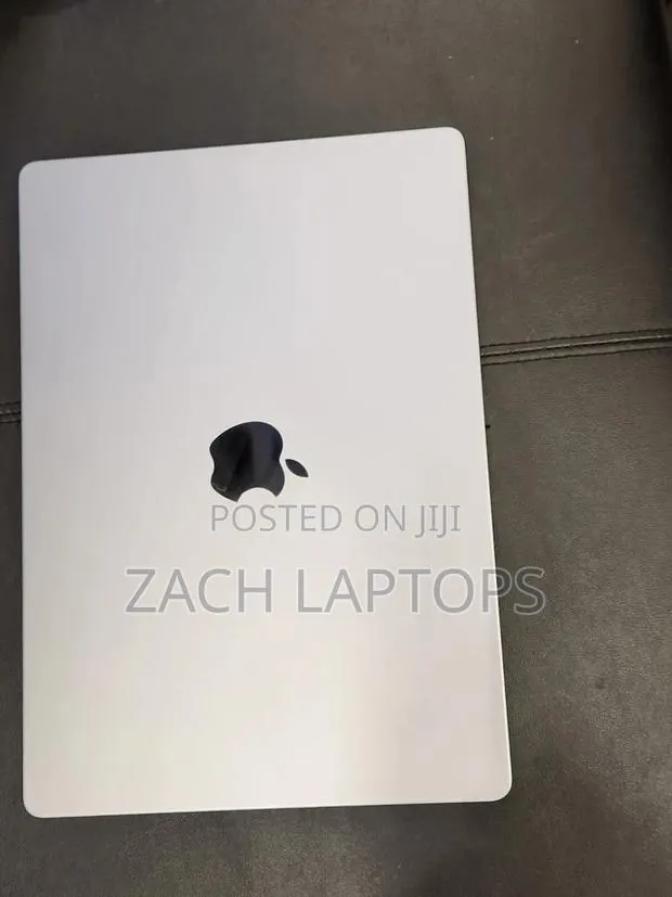 Laptop Apple MacBook Pro 2021 M1 Max 16GB Apple M1 Max SSD 512GB · Photo 1