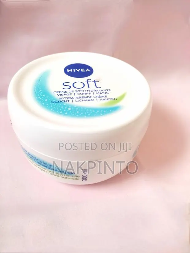Nivea Soft Moisturizing Cream · Photo 1