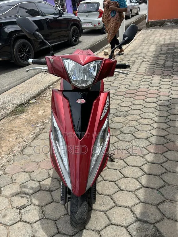 Kymco 2014 Red · Photo 1