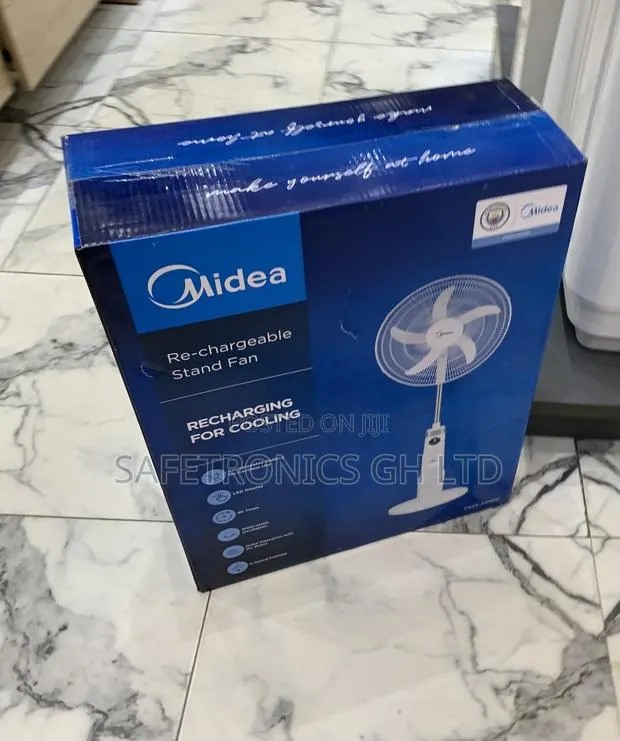 Fabulous White Midea 18′′ Rechargeable Stand Fan (Model FS45-23MRD) · Photo 1