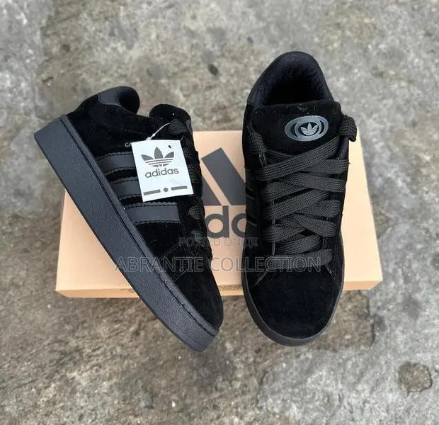 Adidas Campus All Black · Photo 1