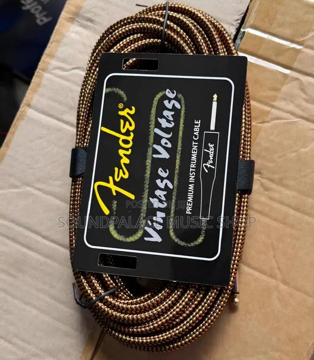 Fender Vintage Premium 10meter (10M) Jack to Jack Cable · Photo 1