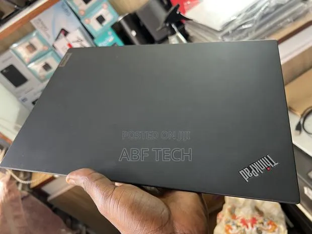 Laptop Lenovo ThinkPad T14s Gen 2 16GB Intel Core i7 SSD 512GB · Photo 1
