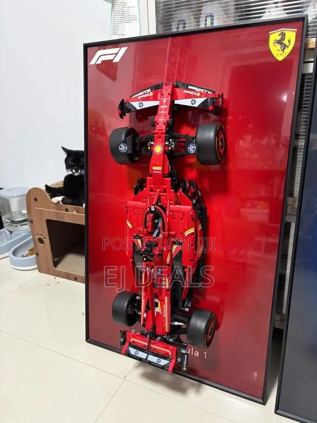 LEGO Technic Ferrari SF-24 With Wall Mount Frame · Photo 1
