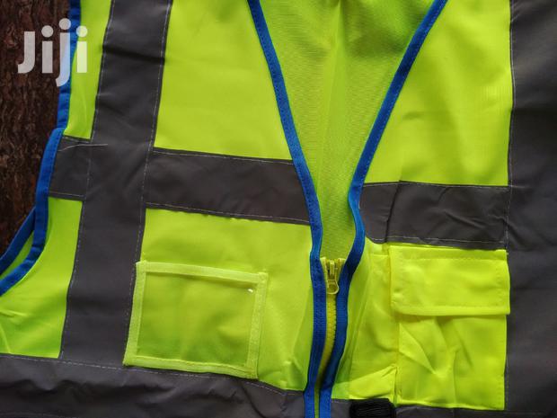 High Visibility Vest/Reflector/Reflective Vest · Photo 4