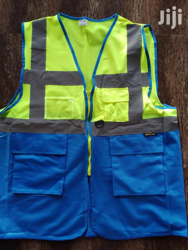 High Visibility Vest/Reflector/Reflective Vest · Photo 1