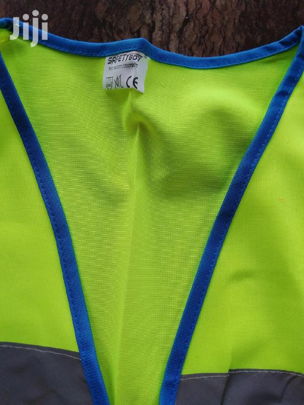 High Visibility Vest/Reflector/Reflective Vest · Photo 2
