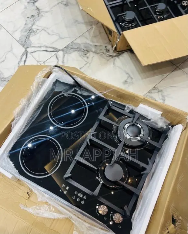 Choose Kenwood 2 Gas With 2 Electric Hob · Photo 1