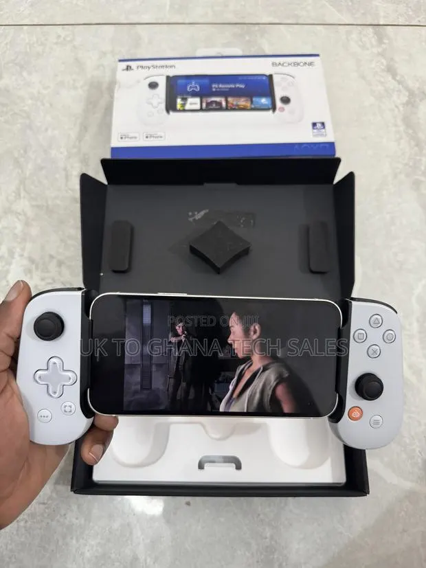Brand New PlayStation Backbone for iPhone Lightning · Photo 1