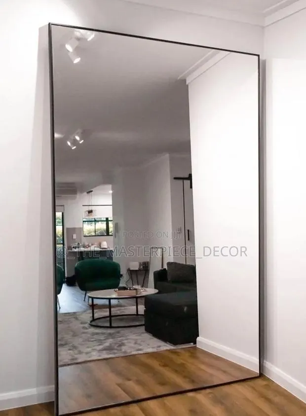 Irregular Full Body Mirror and Joint Mirror Ghana · Photo 3