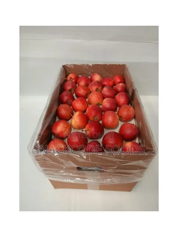 Fresh Red and Green Apples (Granny Smith) · Photo 1