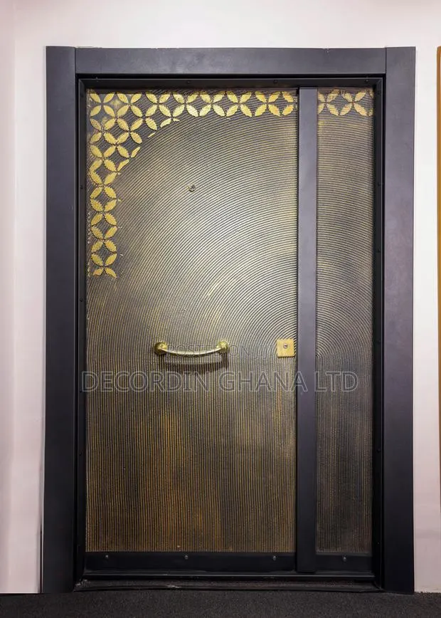 Luxury Stone Door · Photo 1