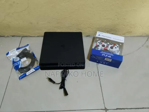 PS4 Slim 500gb Jailbreak With Fc 27 and 6 Other Games · Photo 1