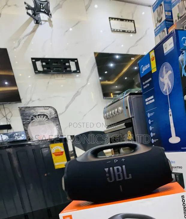 Purchase the Best Price of Boombox 4 Black JBL Speaker · Photo 1