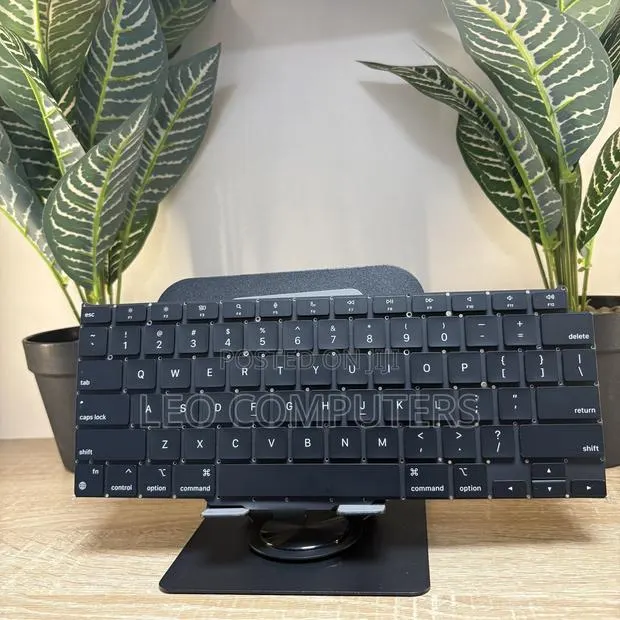 MacBook Air 13-Inch A2337 Keyboard – M1 (2020) · Photo 1