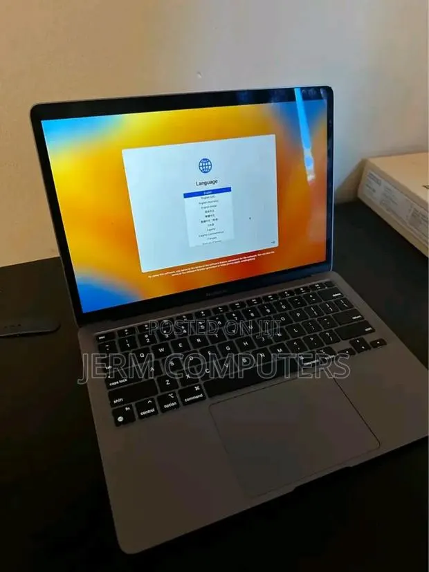 Laptop Apple MacBook Air 2020 M1 8GB Apple M1 SSD 256GB · Photo 1