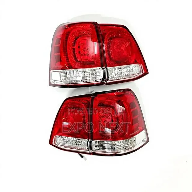 Land Cruiser 200 FJ 200 2007-2011 Tail Light · Photo 1