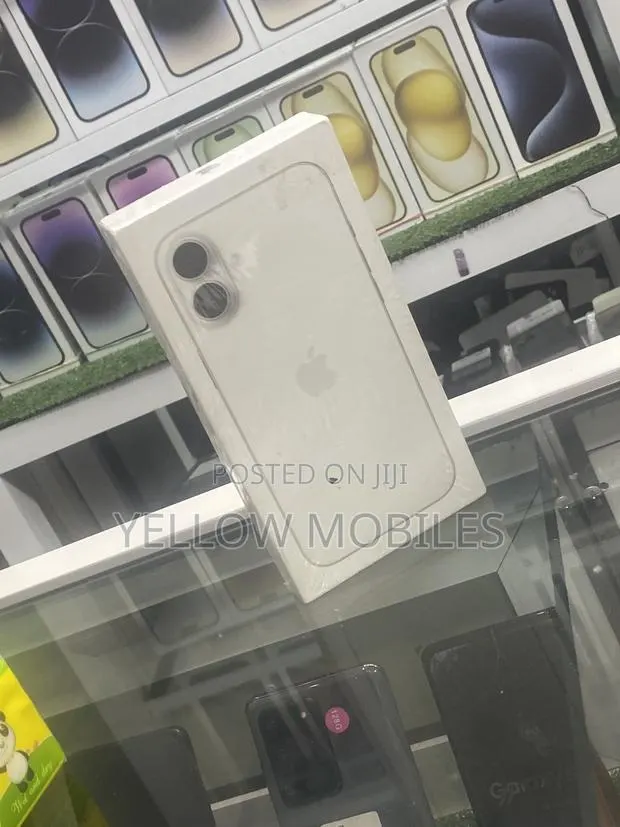 New Apple iPhone 16 Plus 128 GB Silver · Photo 1