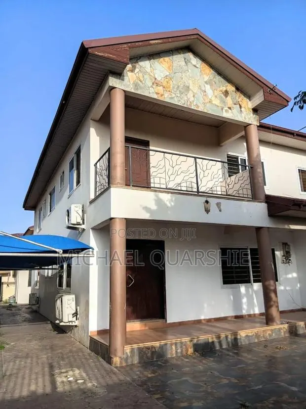 4 Bedrooms Self Compound · Photo 1