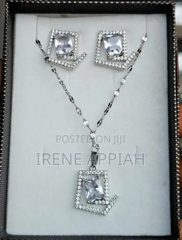 Stunning Jewellery Set · Photo 1