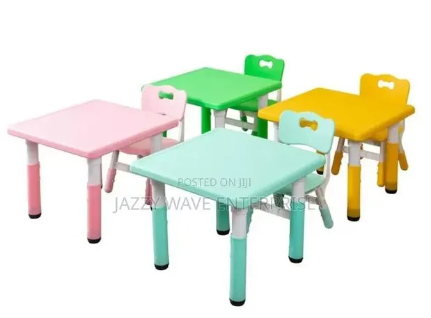 Kids Squre Table And Chair · Photo 1