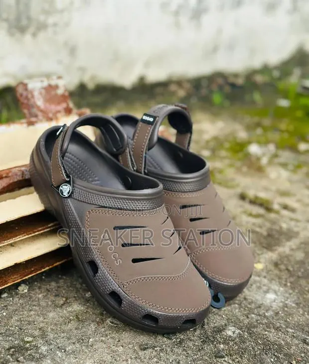 Original Crocs Slides · Photo 1